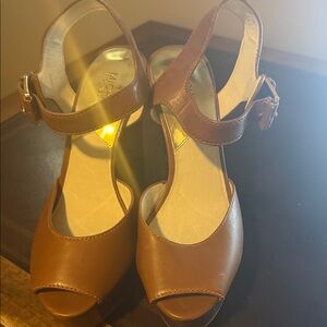 Michael Michael Kors Tan Leather Women's Sandals Size 8 1/2